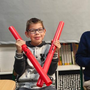 Niesamowite „wyczucie rytmu” podczas zajęć na dyżurze opiekuńczym w ZIPI INKLUZJA