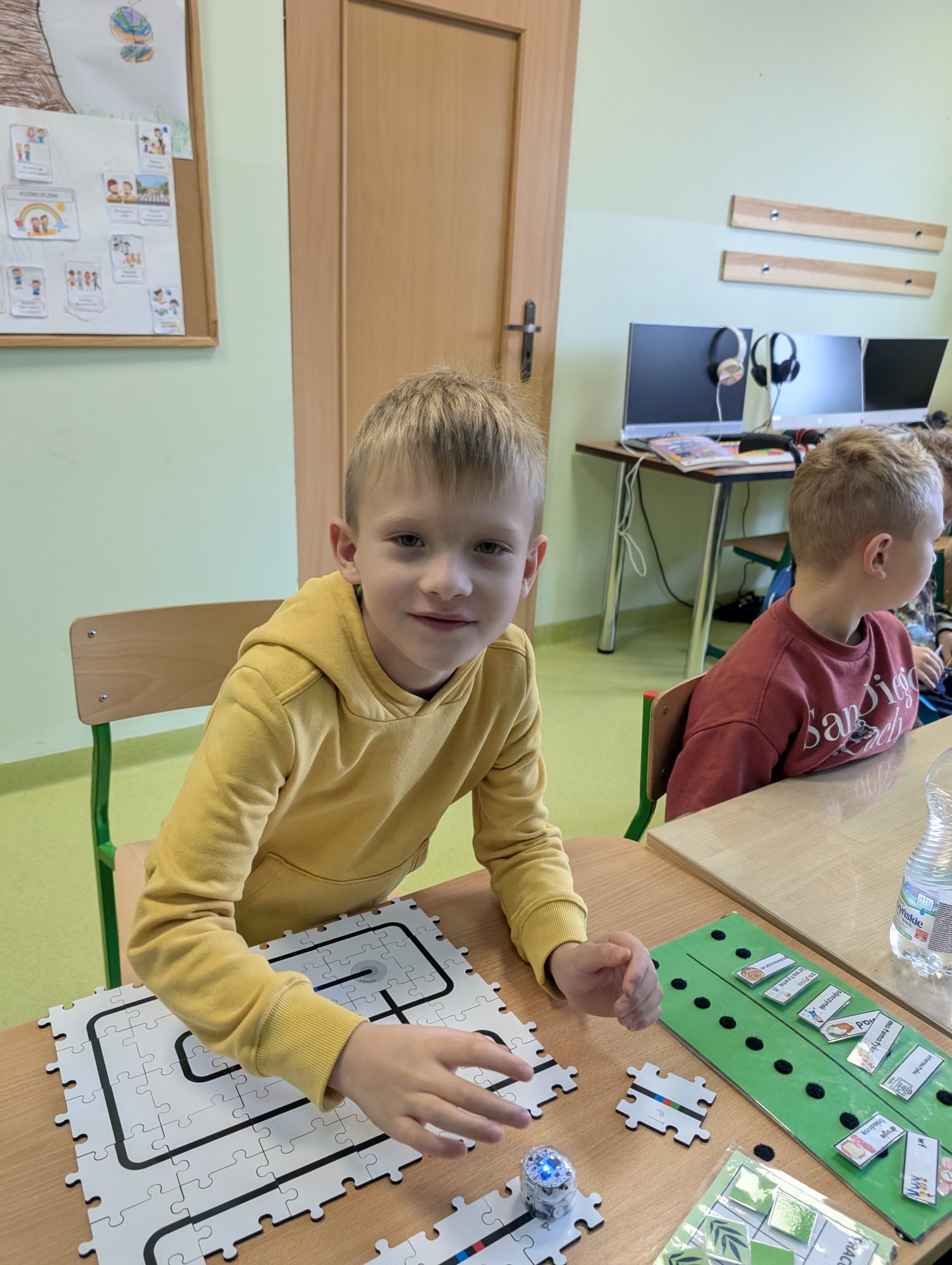 Informatyka z ozobotami